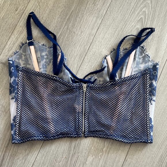 Victoria's Secret Lace Corset Bustier Top NWOT - Picture 2 of 6